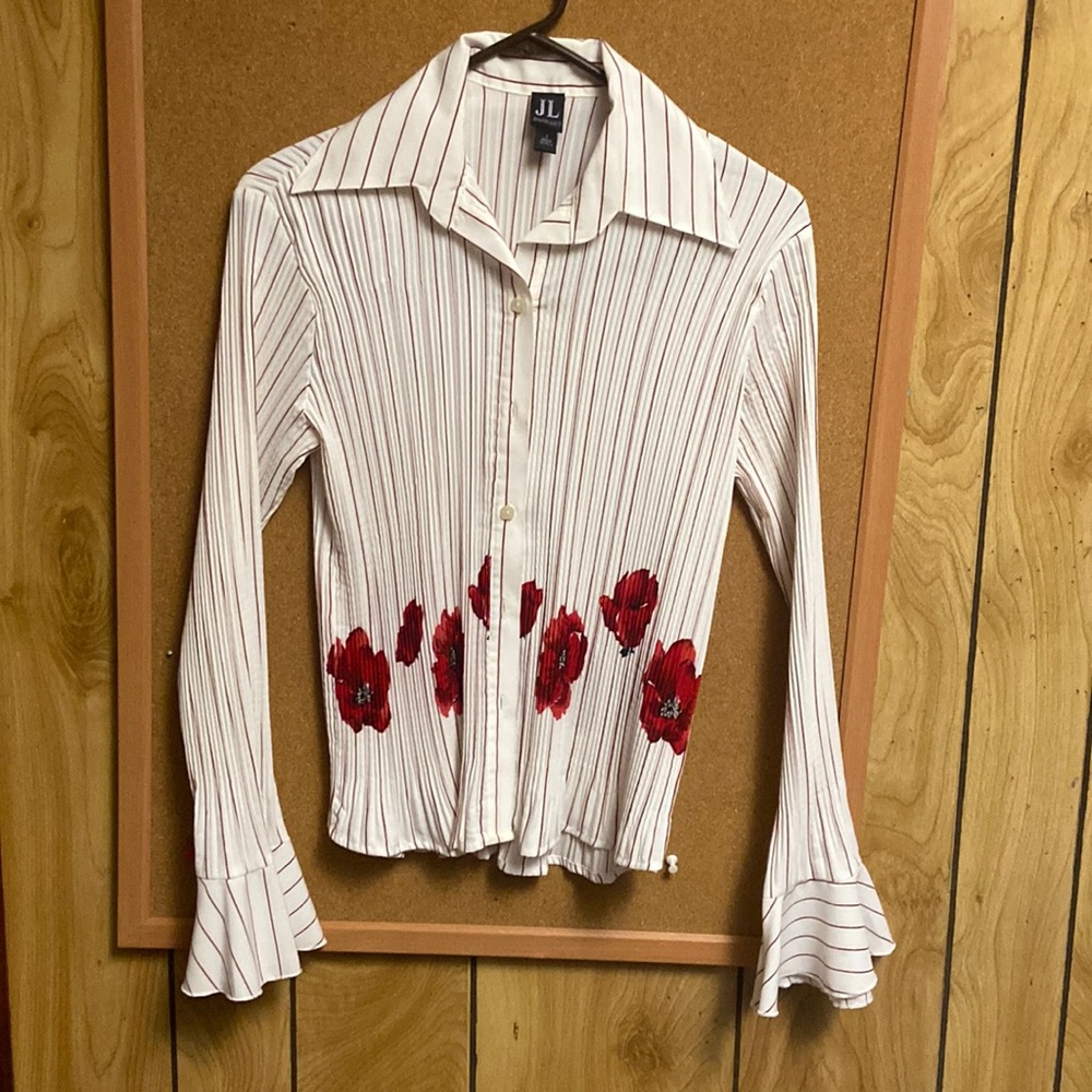 Jennifer Lloyd pleated long sleeve shirt